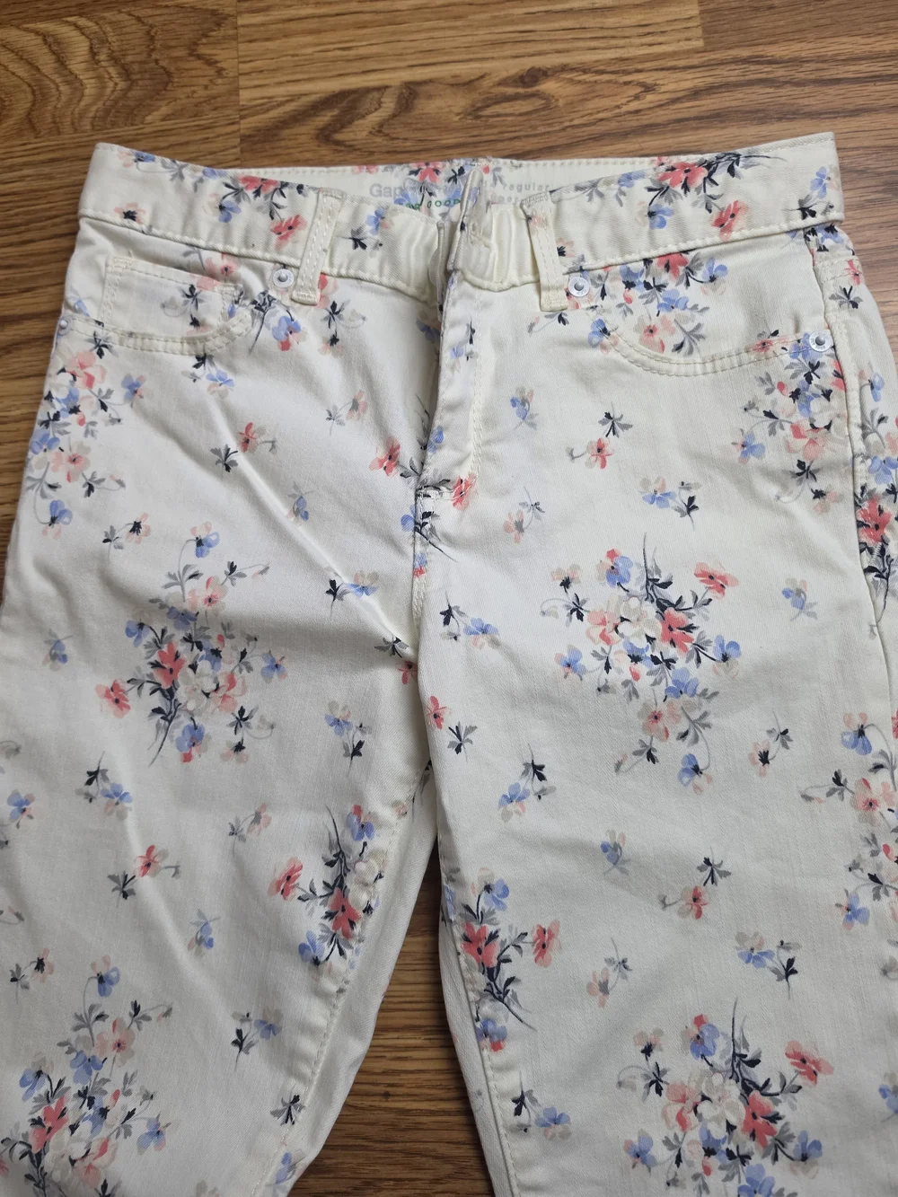 GAP Cream Floral Skinny Jeans